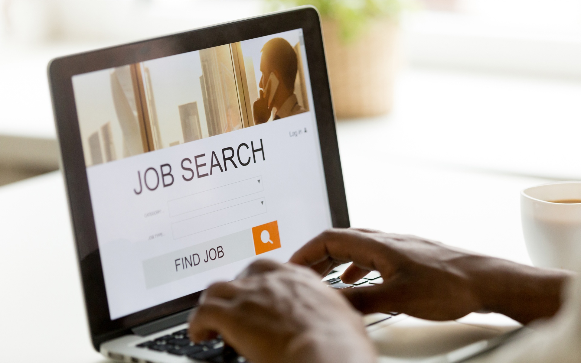 ما هي فرص عمل للخريجين الجدد عن بعد؟