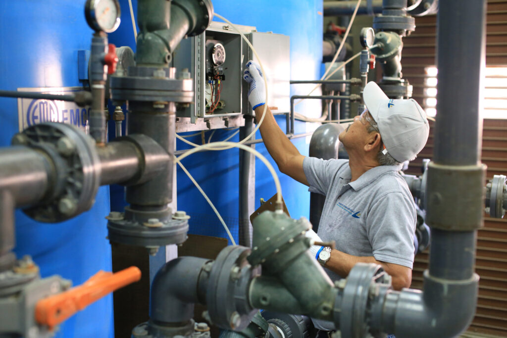 الاستفادة من خدمات الاستقدام والتوظيف في السعودية